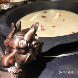 重庆烤羴羊馆 羊杂汤锅口味与用户评价全解析