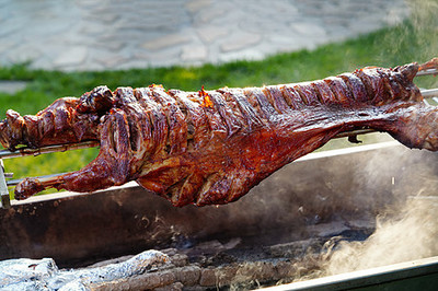 烤全羊 草原风味的盛宴与制作技艺